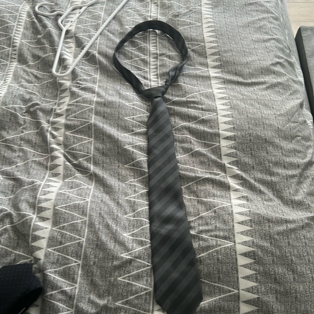 Grey Pattern Tie - ONE SIZE